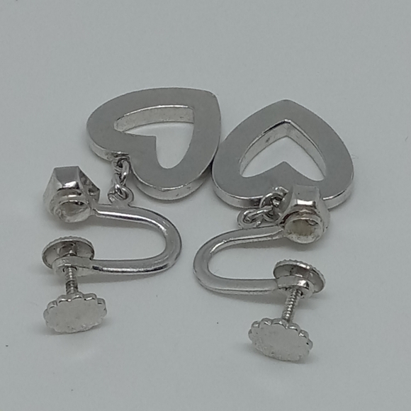 👍 5 for $20 vintage rhinestones  heart silver tone screw back earrings - Picture 4 of 4